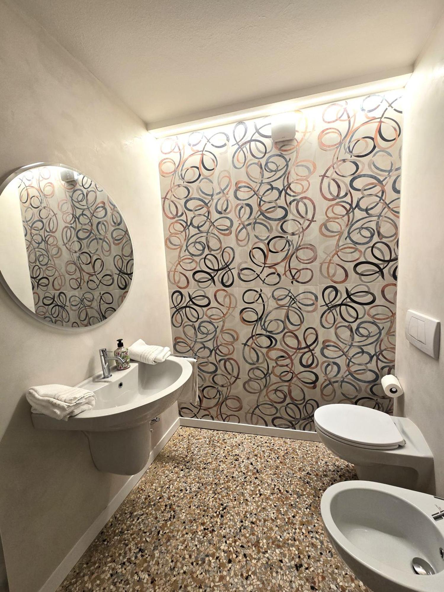 Cozy Studio With Canal View البندقية المظهر الخارجي الصورة
